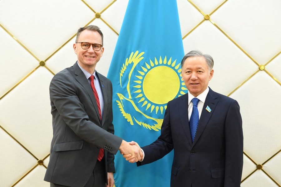 04.12.2017 Chairman of the Mazhilis Nurlan Nigmatulin welcomed Mikko Kivikoski, Ambassador Extraordinary and Plenipotentiary of the Republic of Finland to Kazakhstan 