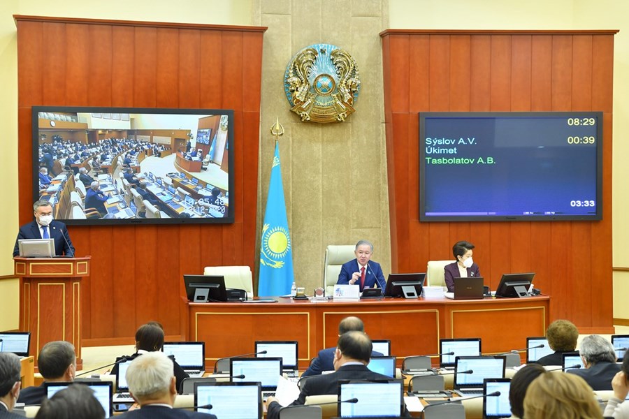 02.12.2020 Mazhilis approved the parliamentary amendments on road traffic 