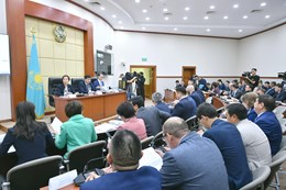 Presentation of the draft laws