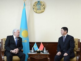 Meeting of the Chairman of the Mazhilis K.Djakupov with the Ambassador extraordinary and plenipotentiary of People’s Republic of China in Kazakhstan Cjan H.